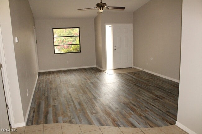 Photo - 630 SE 13th Ct