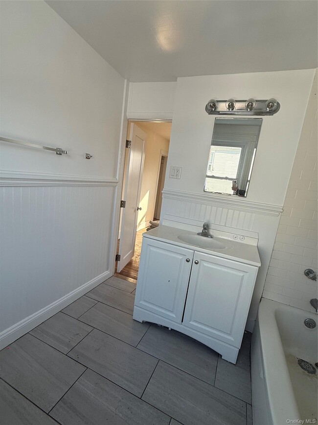 Photo - 22 N Regent St