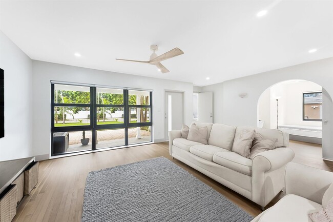 Photo - 1413 SW 17th St