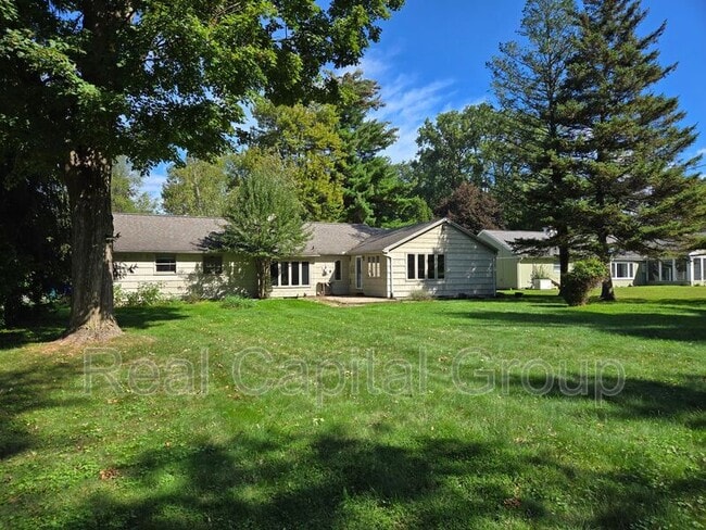 8401 Ericson Dr