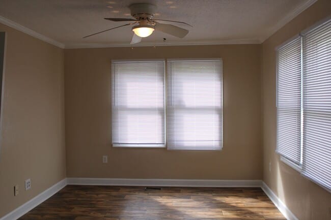 Photo - 3 Bed 1 Bath home on Jones Street