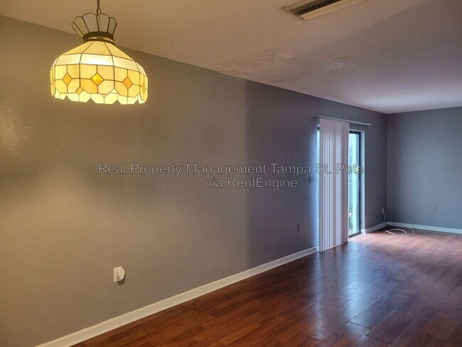 Photo - 5627 Ashley Oaks Dr Unit 2