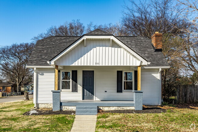 Building Photo - 301 30th St Rental