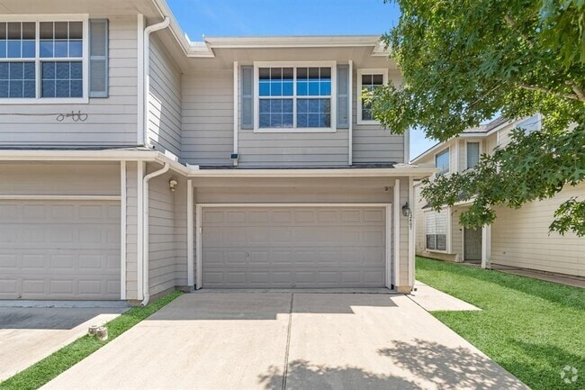 Building Photo - 12407 Salama Falls Rental