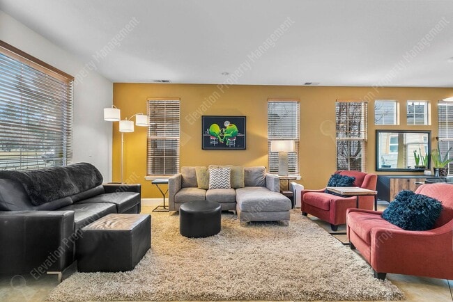 Photo - **UNFURNISHED** Charming and unique 2 BR in an upscale west Bend neighborhood