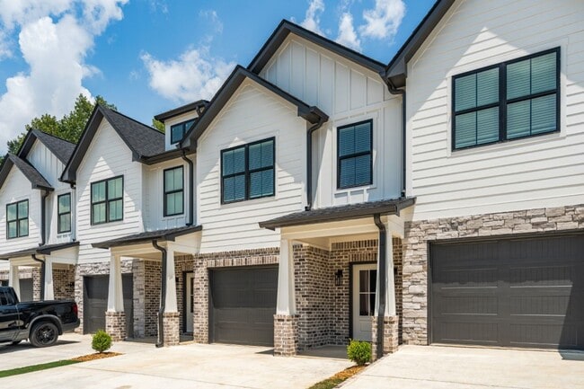 Photo - NEW CONSTRUCTION TOWNHOME FOR RENT! 3 BED ...