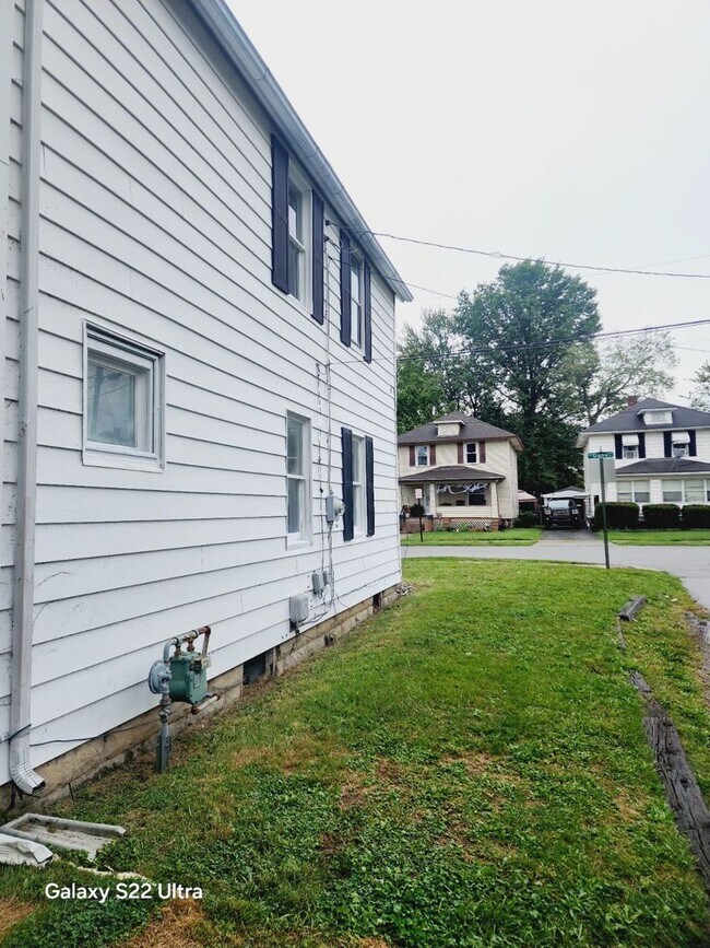 Newly Remodeled 3 Bedroom, 1 Bath Home for... House Rental in Lima