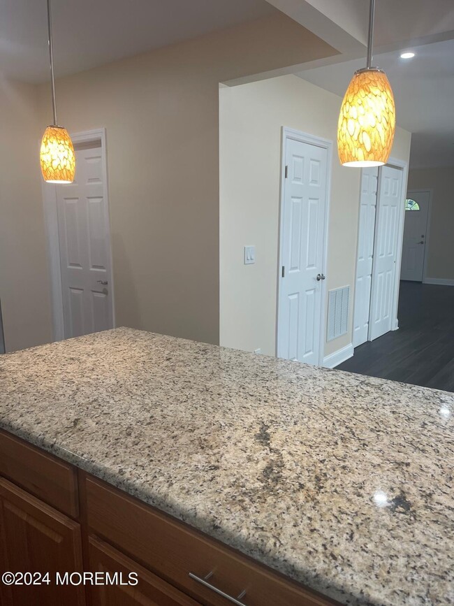 Photo - 410 Ferry St