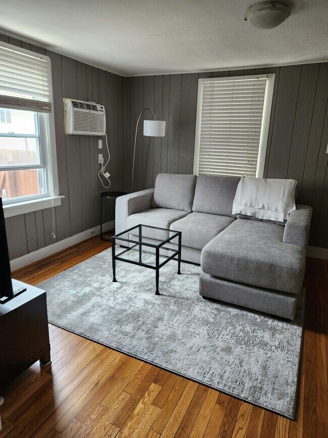 Photo - 6 W Spruce St