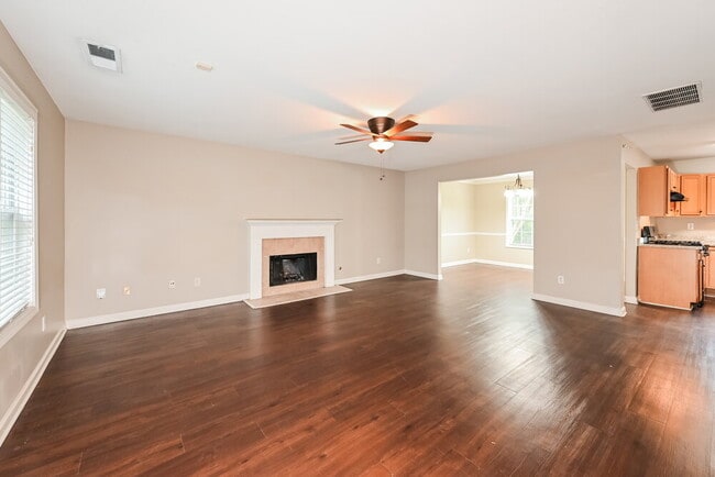 Photo - 854 Langley View Ct