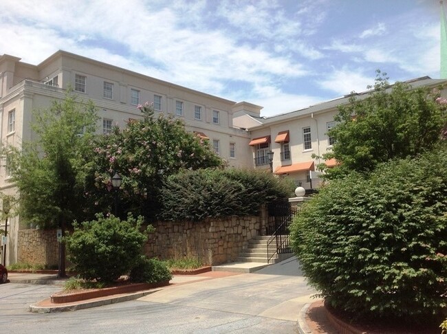 Downtown Greenville, 1BD/2BA - Downtown Greenville, 1BD/2BA Condo