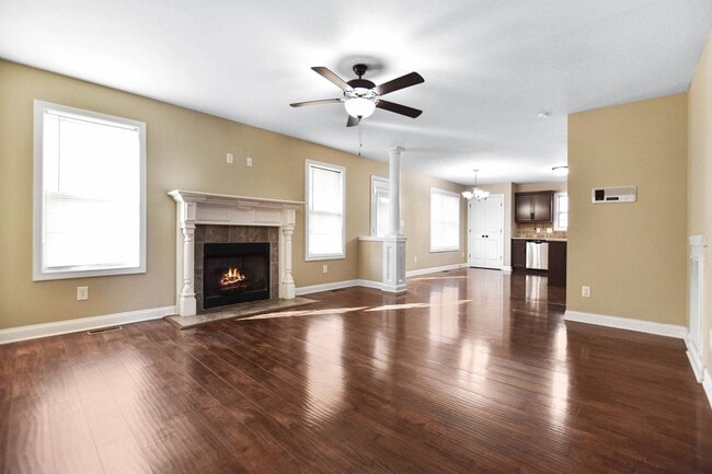 Photo - Pet Friendly Three Bedroom with Bonus!