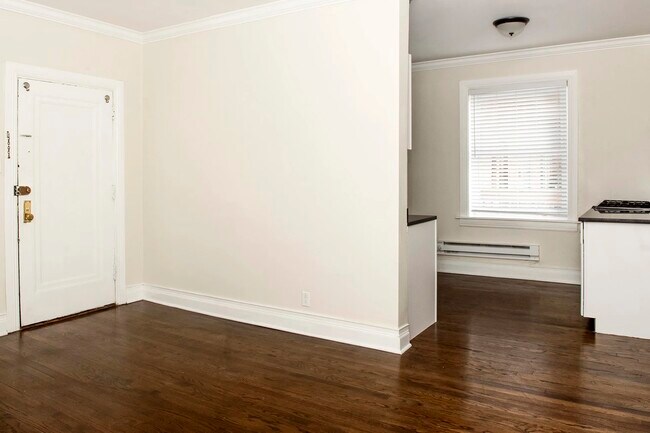 Photo - 648 W Roscoe St Unit 3N