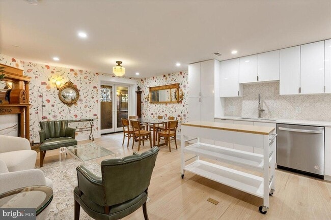 Photo - 2715 13th St NW