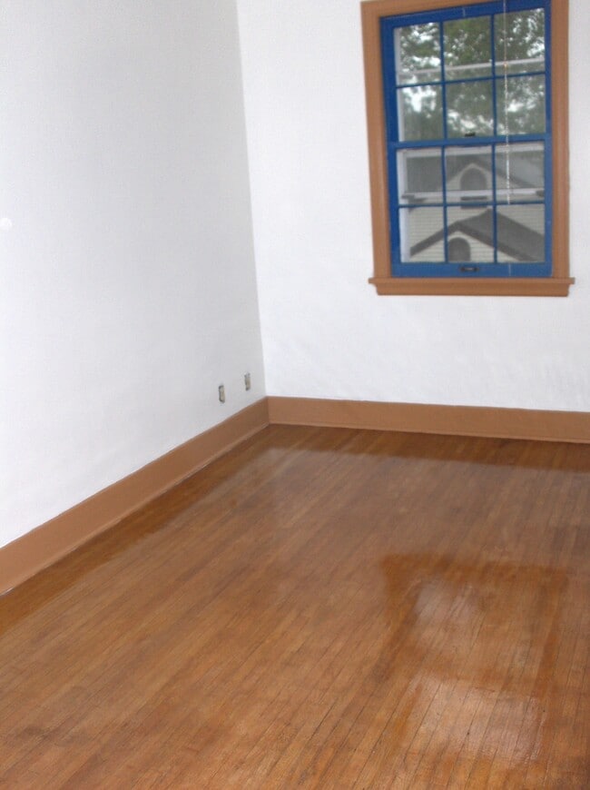 Photo - 120 Lovejoy Ave