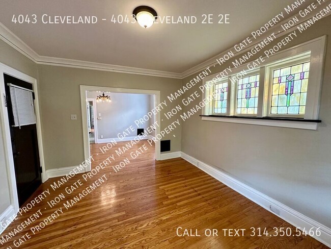 Charming 2 bedroom apartment located close... - Charming 2 bedroom apartment located close... Unit 4043 Cleveland 2E 2E