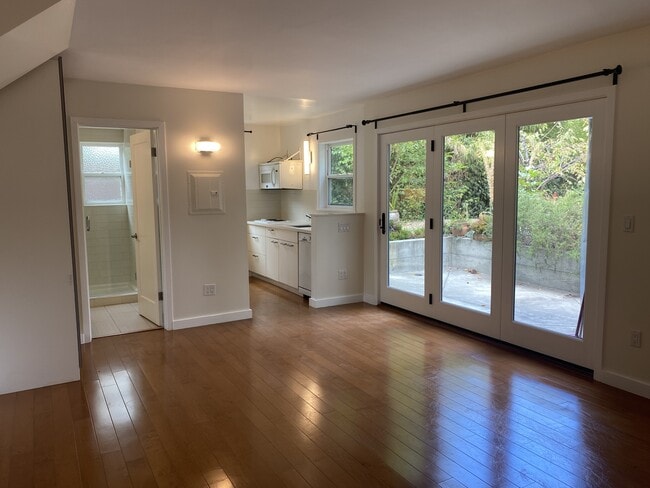 Photo - 1831 Woolsey St
