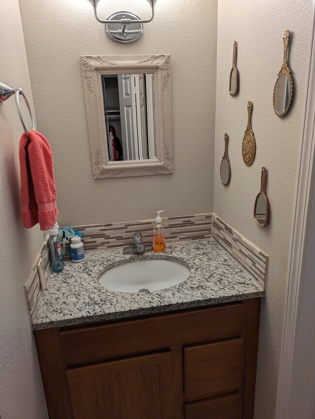 Photo - 3001 Cedar Unit 206