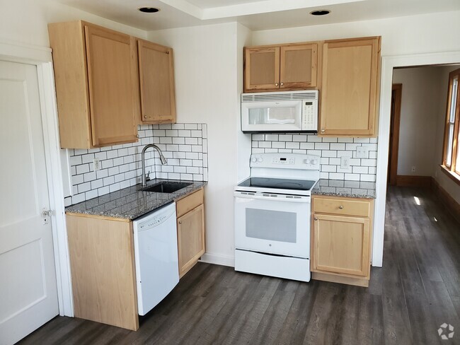 Building Photo - 401 Morgan Ave N Unit Floor 2 Rental
