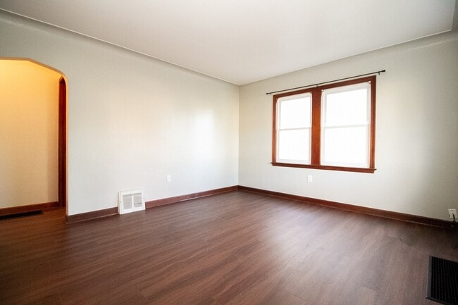 423 W Capistrano Ave