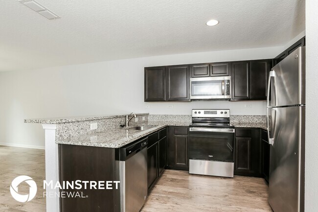 Photo - 546 Eiseman Wy