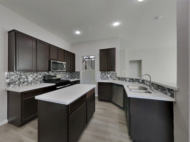 Photo - 6834 Oaken Gate Way