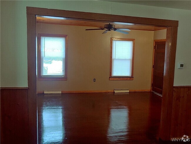 Building Photo - 267 Crestwood Ave Rental