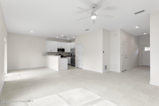Photo - 195 Dayton Blvd Unit 1