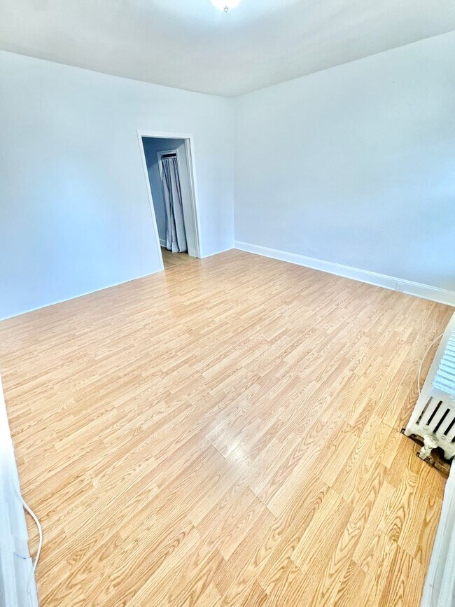 Photo - 445-447 West Linden Street Unidad 447- 1