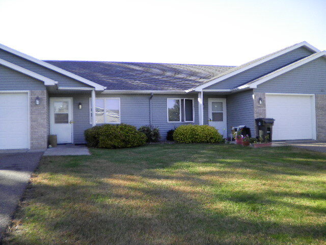 Building Photo - 855 Highview Dr Unit D