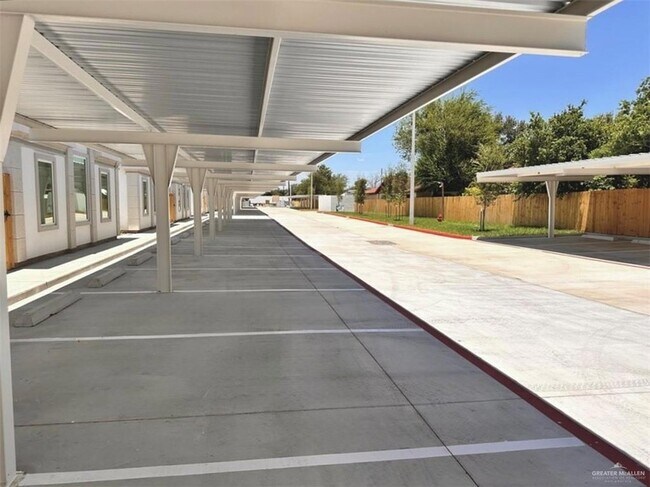 Photo - 740 N Alamo Rd Unidad 19