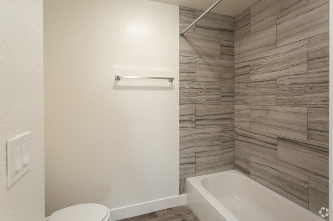 Photo - Marathon Apartments