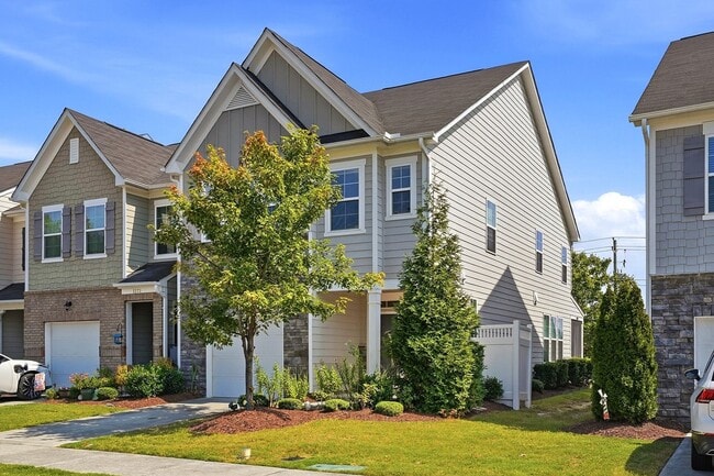 1173 Little Gem Ln