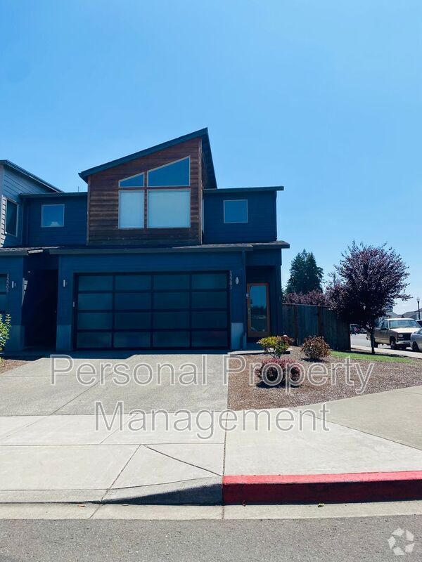 Building Photo - 12201 NE 115th St Rental