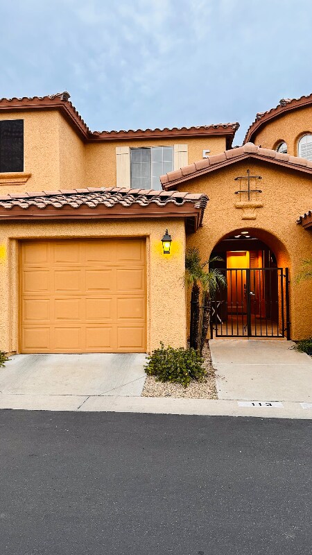 Building Photo - 10655 N 9th St