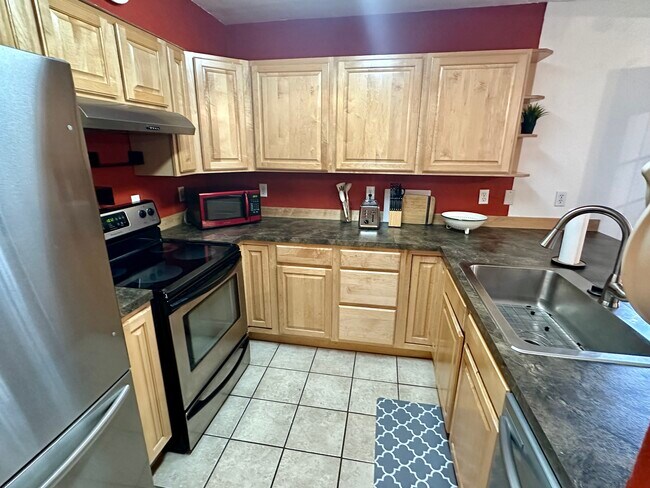 Photo - 328 E 15th Ave Unit 6