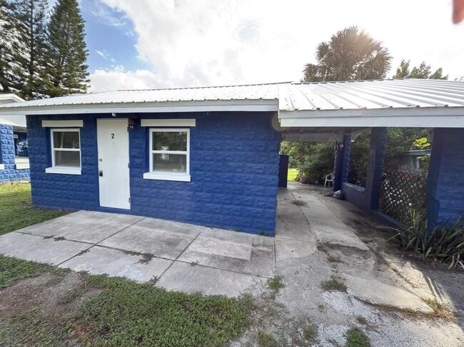 Building Photo - 2 E Main St Rental