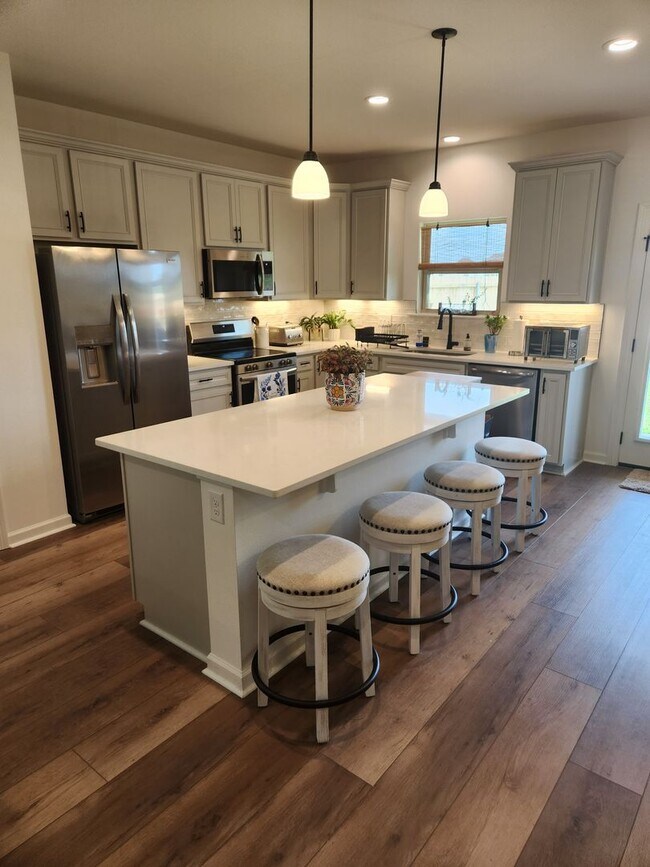 Photo - NEW 4 bedroom, 2.5 bath