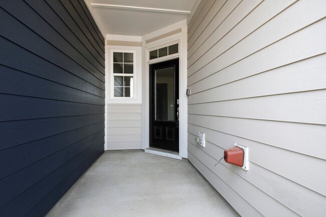 Photo - Beautiful Modern 3BR Townhome in the Heart of Wendell!