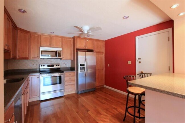 Photo - 37 South St Apartments Unit 1