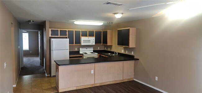 Photo - 820 W Piedmont Pl Unit 3