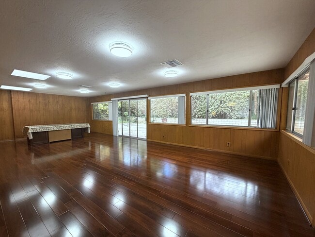 Photo - 108 Barret Rd