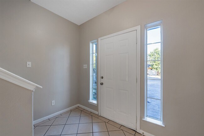 Photo - 6512 Nunn St