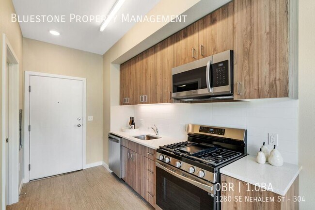 Photo - One Month Free and $500 deposit w/ approve... Unit 304
