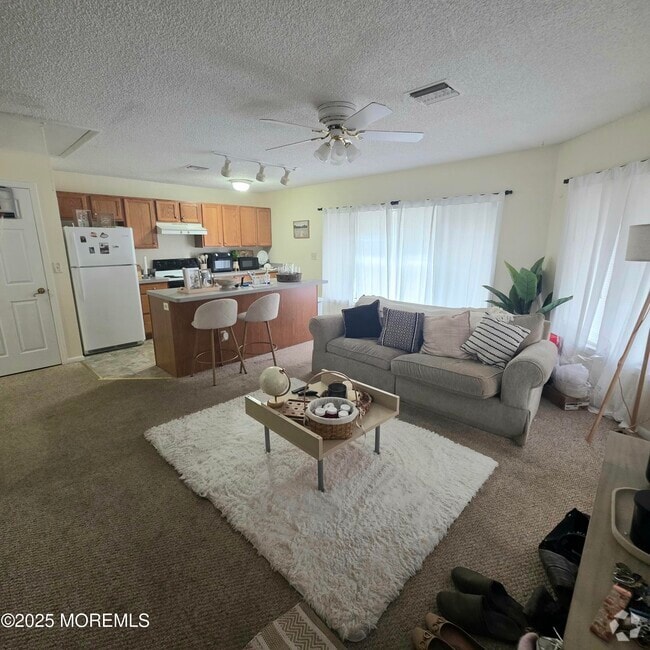Building Photo - 290 US-9 Unit D5 Rental