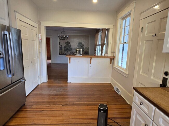 Photo - Beautiful Brick Home in Historic District of Edenton