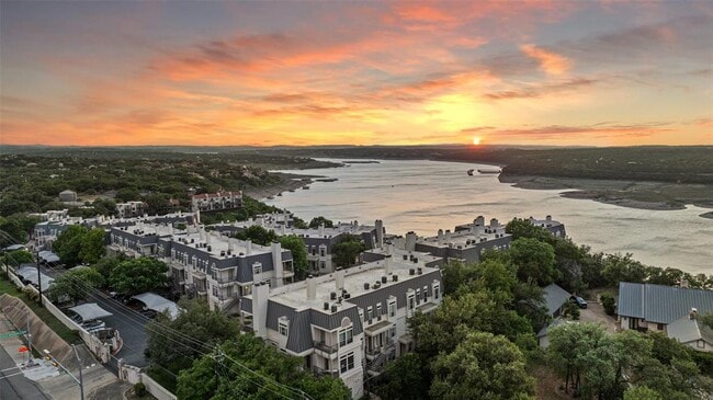 Building Photo - 2918 Ranch to Market Rd 620 Unit V267