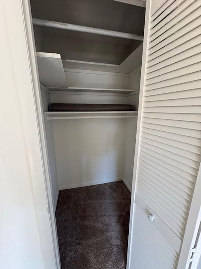 Photo - Three Bed One and Half Bath Unidad 778-302