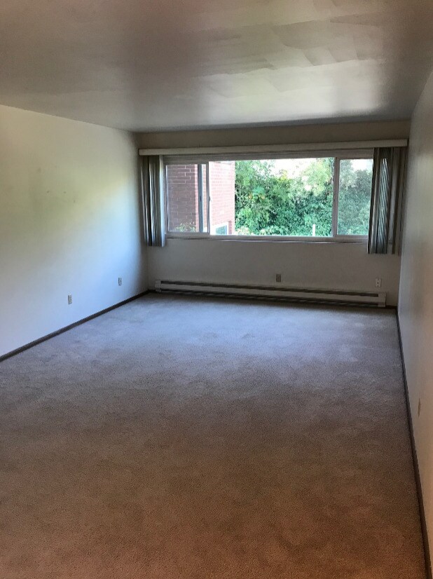 Photo - 23 Valley St