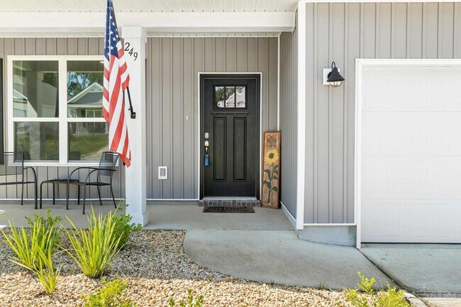 Photo - 249 Camellia Dr